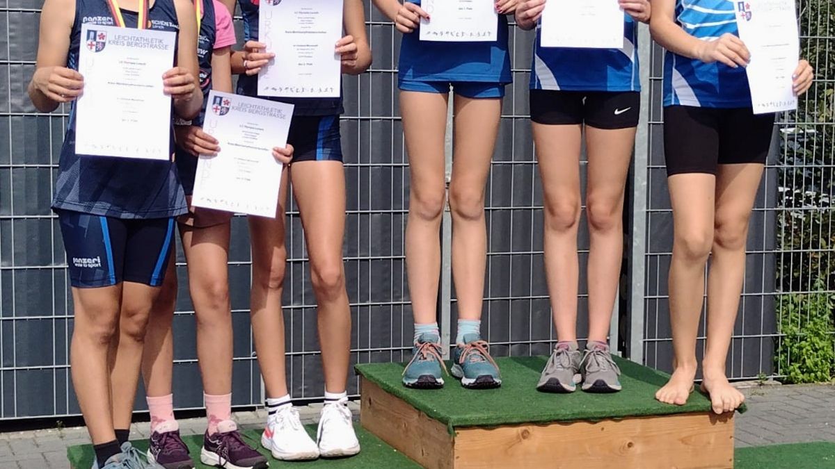 Nur ein Punkt trennte das siegreiche Trio der LG VfL/SSG Bensheim in der Mannschaftswertung der U14 von den Mädchen des LC Olympia Lorsch.